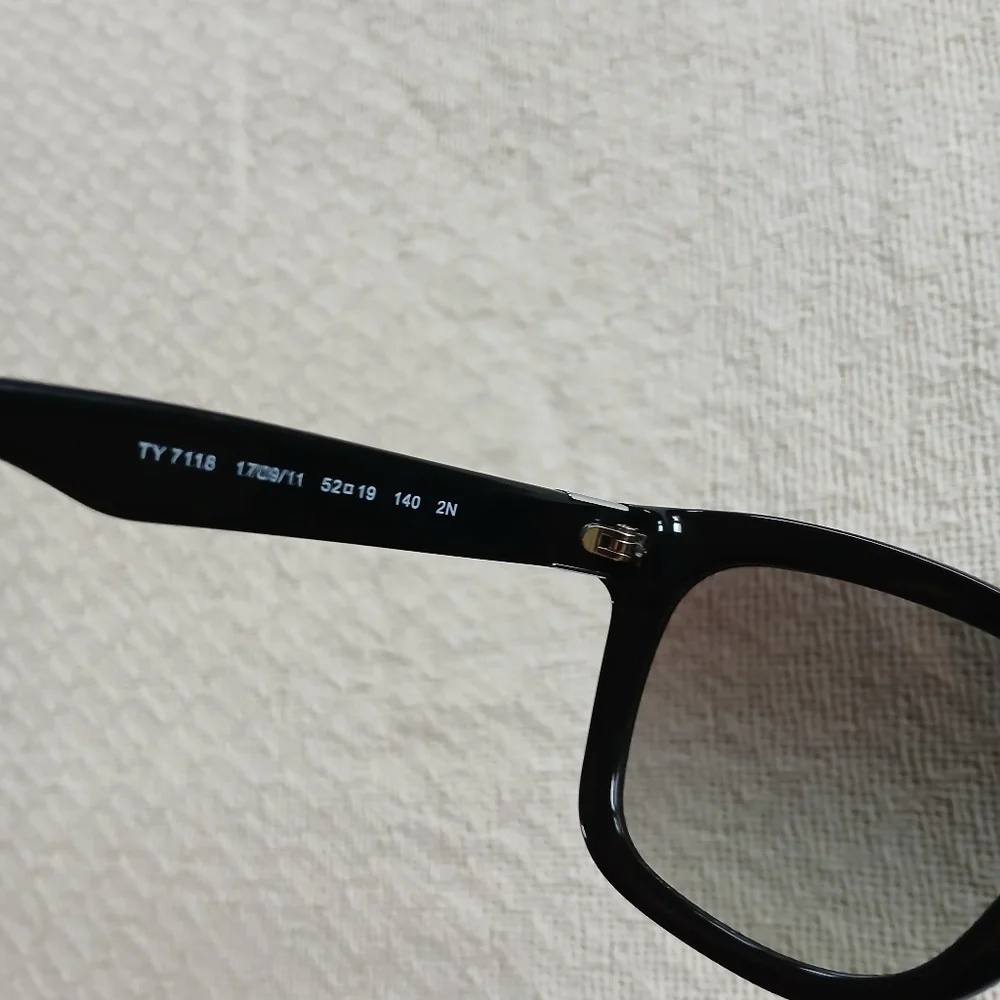 Tory Burch Glossy Black Acetate Sunglasses with Gradient Smoke Lenses